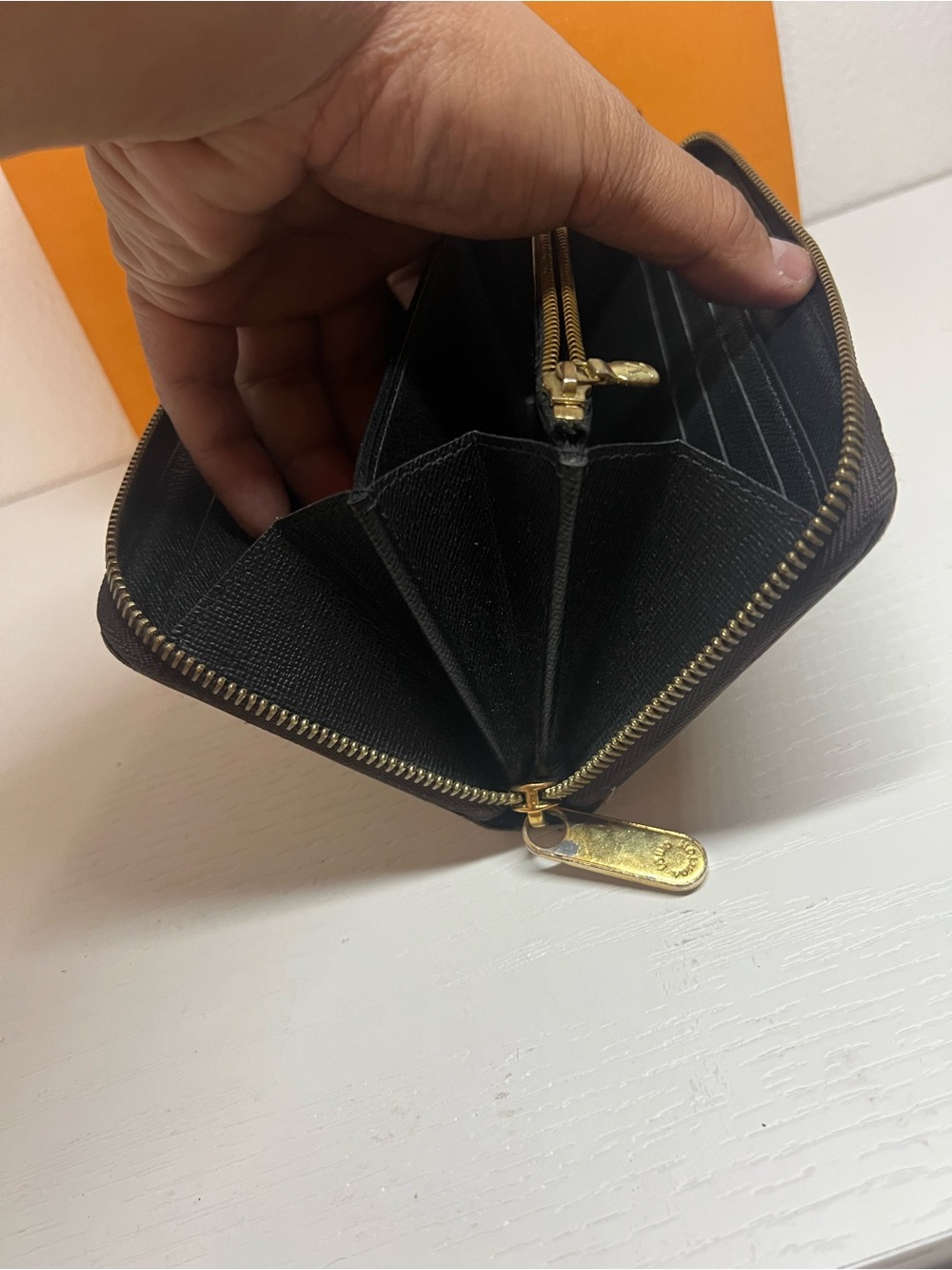 Louis Vuitton Zippy Wallet Reverse Monogram - Picture 7 of 13